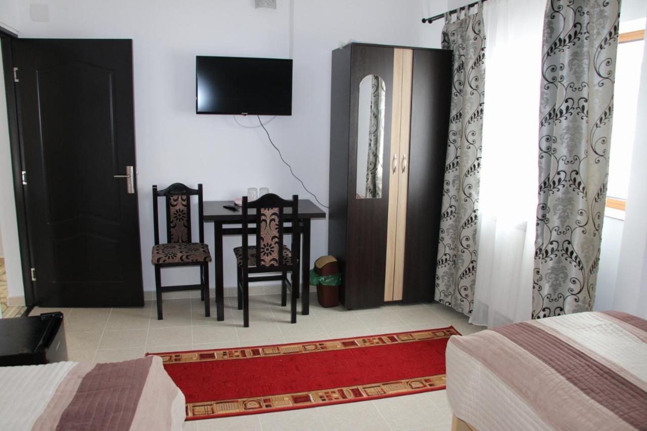 Hotel Casa Marguta à Iasi Extérieur photo